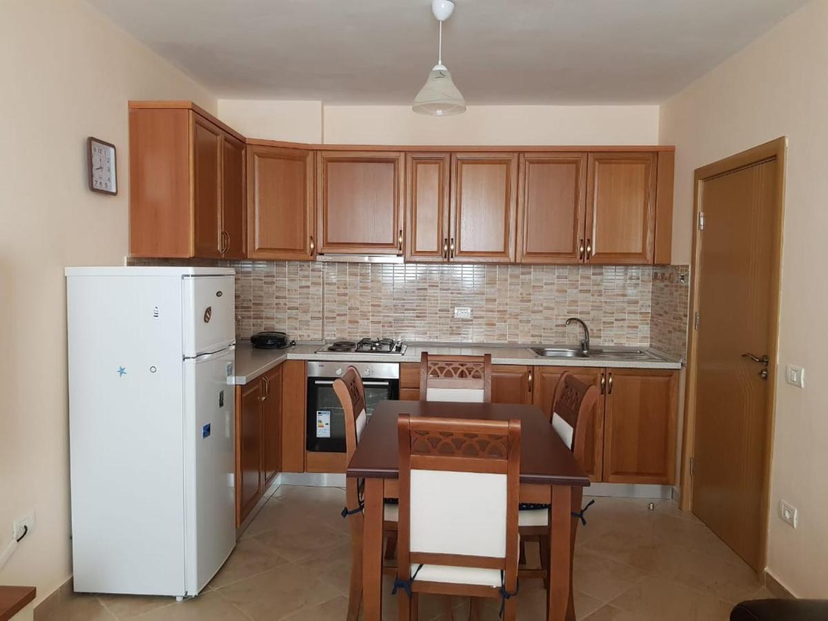 Comfortable Apartment Shëngjin Eksteriør billede
