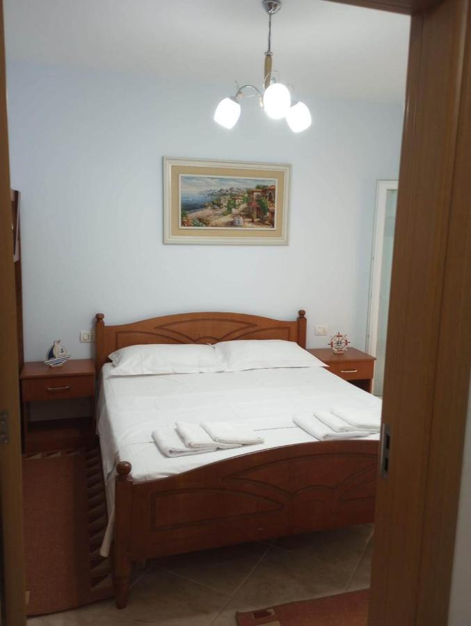 Comfortable Apartment Shëngjin Eksteriør billede